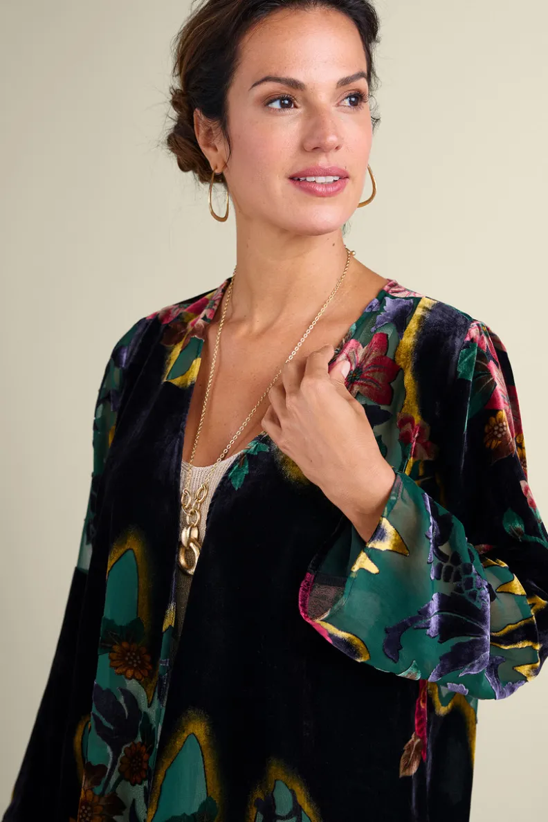 Cobertor Aaliyah en Terciopelo Floral con Detalle Burnout Jardín Secreto - Toppers Entornos Suaves