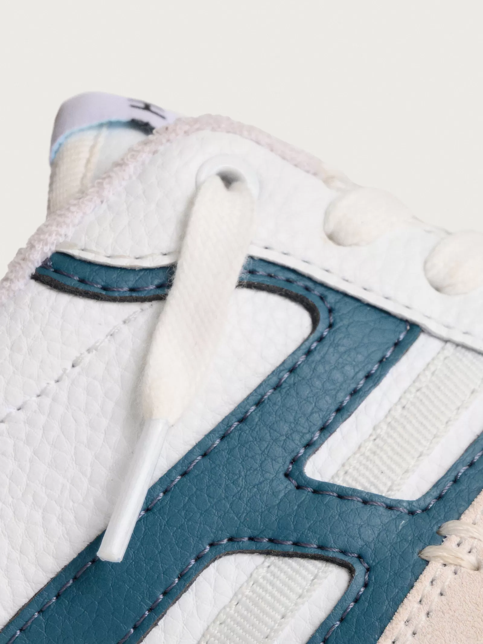 Zapatillas Urbanas HOFF Alexanderplatz para Mujer - Estilo Casual con Comodidad Duradera