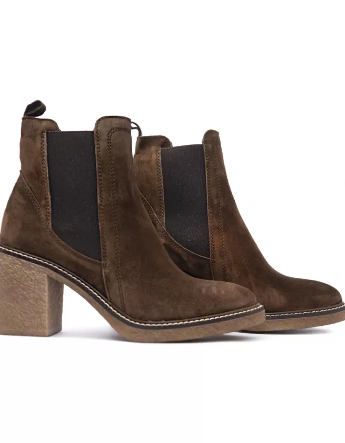 Botines Mujer Alpe Crep - Cuero Flexible, Confort Natural para Invierno 2024 

Botines Alpe Crep Mujer - Estilo Urbano con Suela Antideslizante 

Botines de Mujer Alpe Crep | Diseño Ligero para Caminatas Diarias 

Botines Alpe Crep para Mujer - Acolchado Interior y Durabilidad Premium 

Botines Casuales Alpe Crep Mujer - Tendencias Otoño/Invierno en Calzado