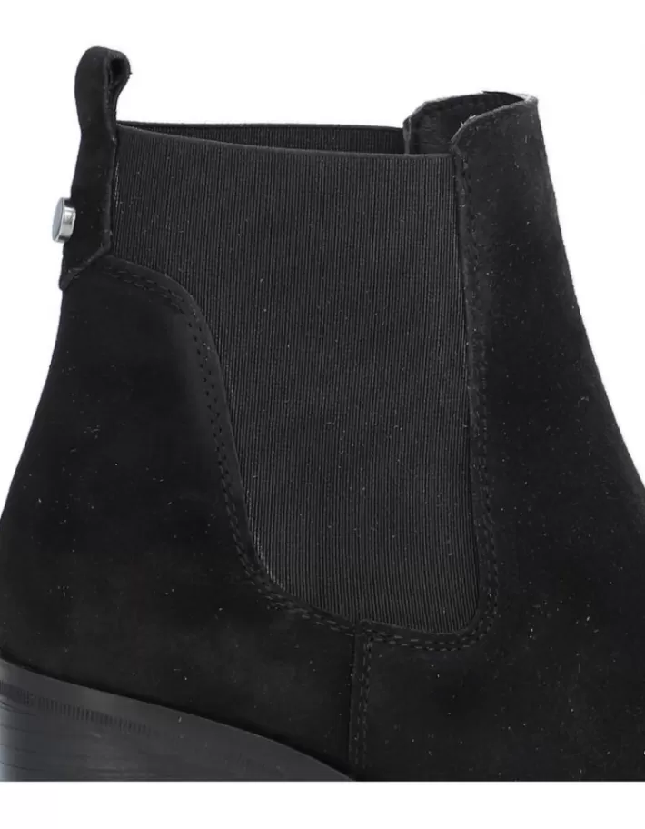 Botines Mujer Alpe Leyna - Elegantes para Temporada, Diseño Moderno y Confort Duradero  

Botines de Mujer Alpe Leyna | Estilo Versátil para Look Casual o Formal  

Alpe Leyna - Botines Femeninos con Ajuste Perfecto y Tendencias Actuales  

Botines Mujer Alpe Leyna: Calzado Premium para Días Urbanos  

Alpe Leyna Botines Mujer | Ligereza y Estilo en Cada Paso