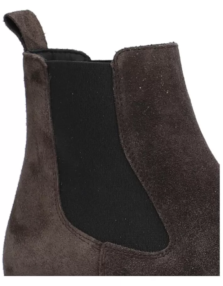 Botas Tácticas Alpe Militar para Mujer - Calzado Resistente con Estilo Militar Moderno  

Botas de Montaña Alpe Militar Mujer - Diseño Robusto para Aventura Urbana y Outdoor  

Botas Tácticas de Cuero para Mujer - Colección Alpe Militar | Combina Estilo y Durabilidad  

Alpe Militar - Botas Femenína de Trabajo con Suela Antideslizante y Diseño Ergonómico  

Botas Alpe Militar Mujer - Calzado Táctico Impermeable para Actividades al Aire Libre