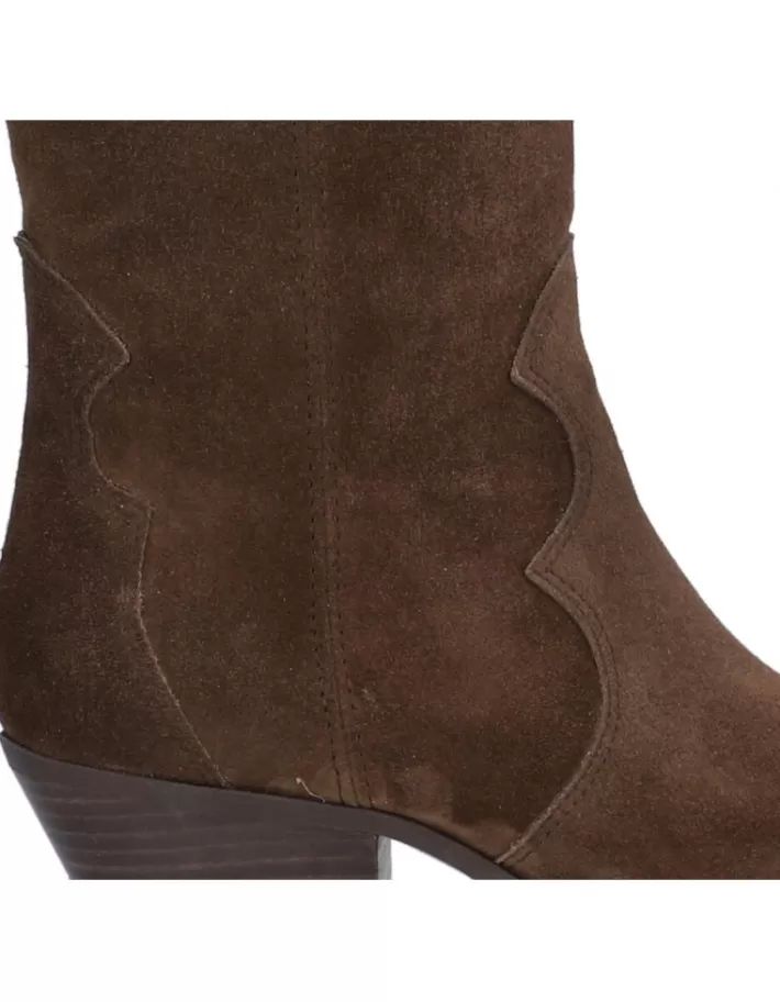 Botas Vaqueras Alpe Western para Mujer - Estilo Elegante con Detalles en Piel Auténtica 

Botas Mujer Alpe Western - Diseño Vaquero Moderno con Suela Antideslizante y Ajuste Perfecto 

Alpe Western Botas Mujer - Calzado Vaquero Premium con Forro Cálido para Temporada Fría 

Botas Vaqueras para Mujer Alpe Western - Estilo Rural Contemporáneo y Confort Duradero 

Botas Mujer Alpe Western - Estilo Western Actualizado con Costuras Decorativas y Plantilla Ortopédica