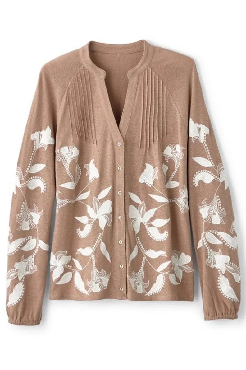Blusa Primaveral Beige con Bordados Artesanales - Diseño Alva de Soft Surroundings en Tejido Cálido