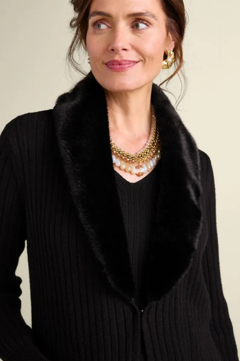 Cárdigan Amalie de Soft Surroundings - Abrigo elegante con cuello de piel sintética y textura acanalada en negro para invierno