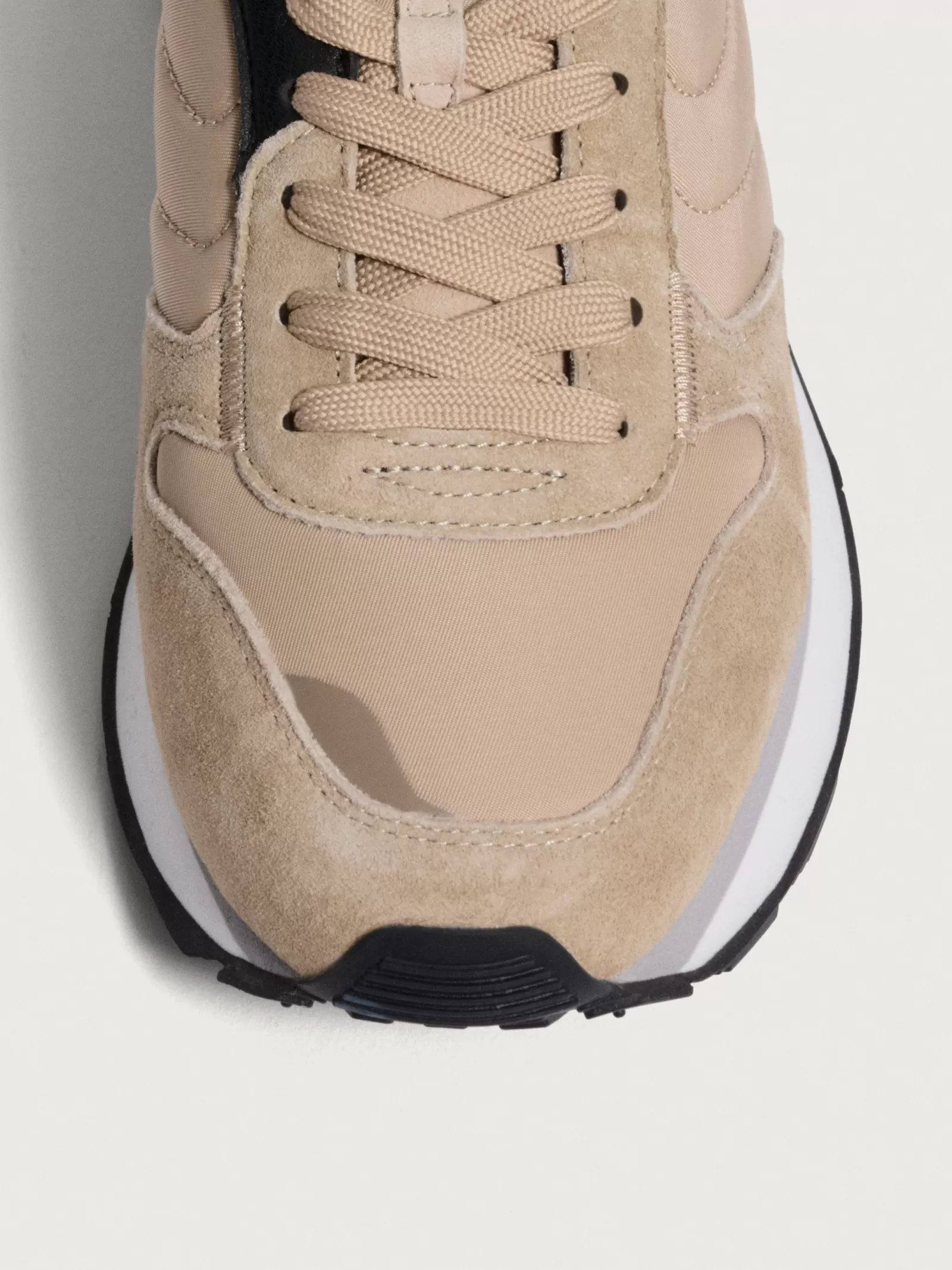 HOFF Ambaracia - Zapatillas Deportivas Ultraligeras para Hombre, Diseño Moderno y Confort Duradero