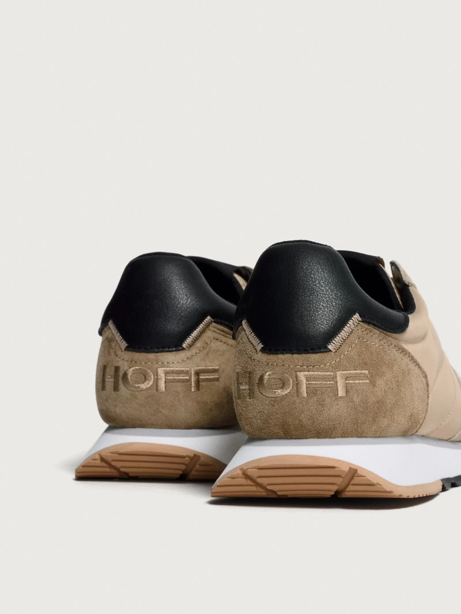 HOFF Ambaracia - Zapatillas Deportivas Ultraligeras para Hombre, Diseño Moderno y Confort Duradero