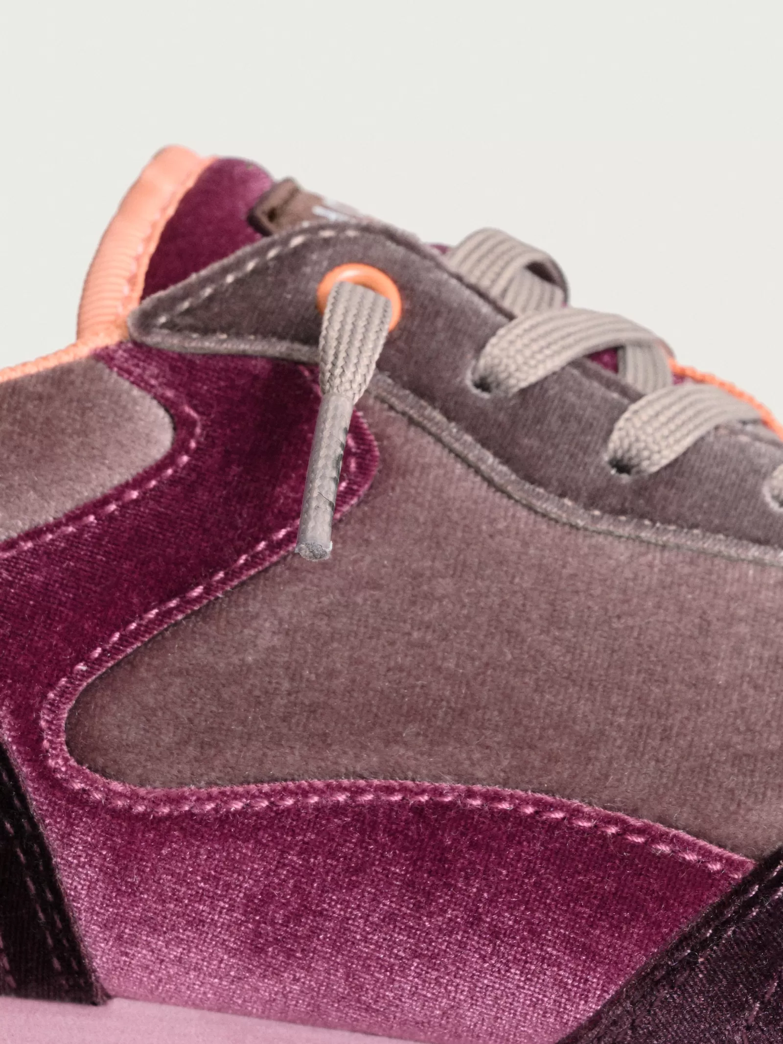Zapatillas Urbanas HOFF Amethyst para Mujer - Estilo Casual con Confort Premium y Diseño Moderno