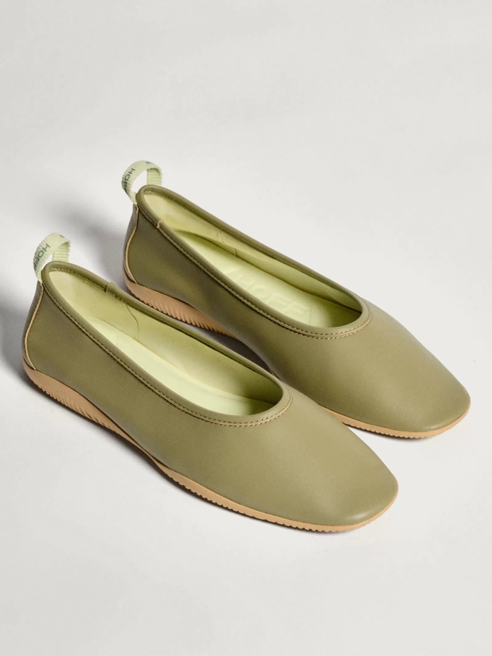 Zapatos Planos HOFF Mujer - Bailarina Casual en Verde Fresco con Detalles Garnier