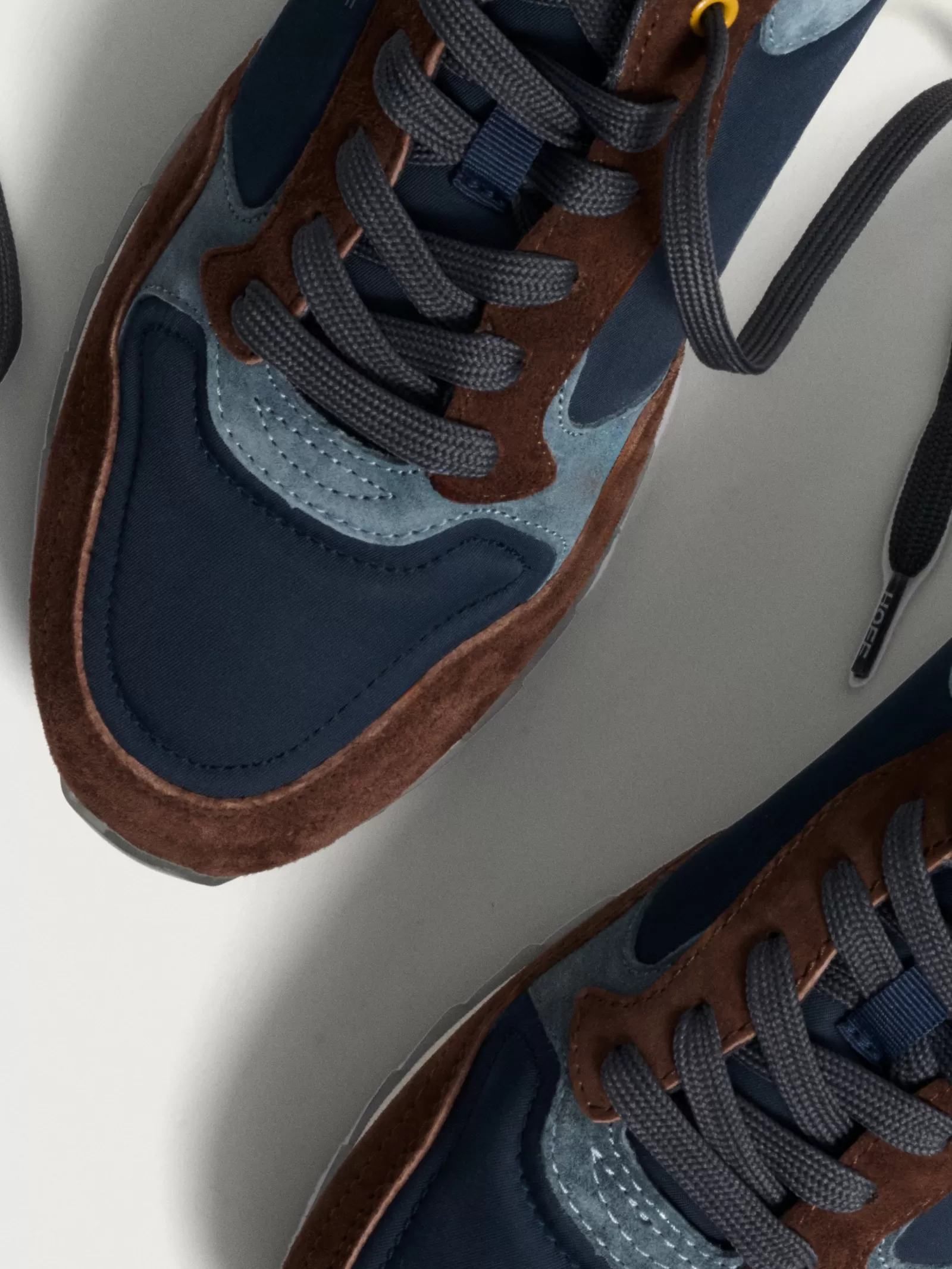 Zapatillas Urbanas HOFF BARI para Hombre - Estilo Casual con Comodidad Premium