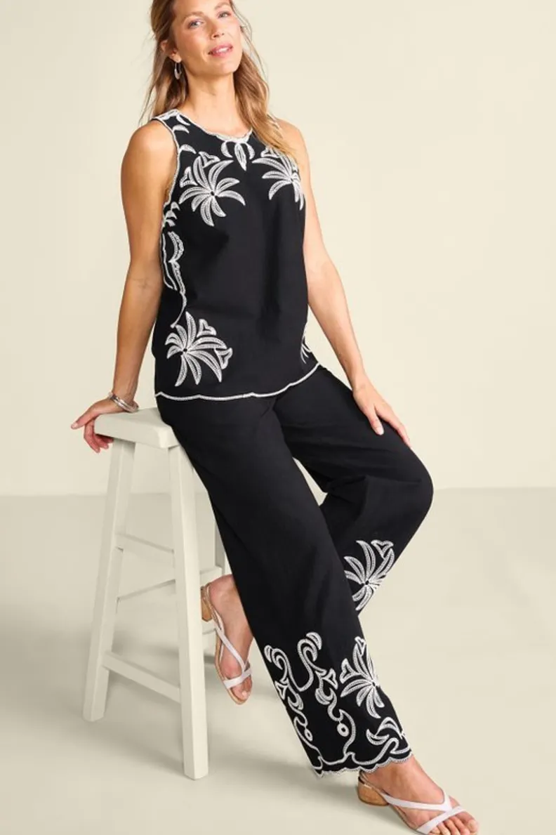 Blusa Bernita en Negro - Prenda Superior con Detalles Elegantes de Soft Surroundings | Estilo Casual y Confortable