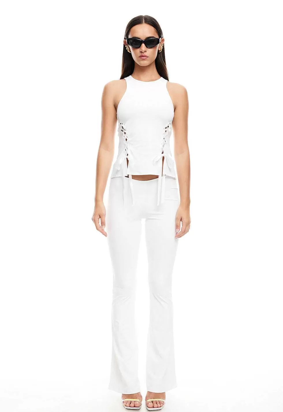 Pantalones Lioness Seducción - Talle Alto y Diseño Moderno para Mujer (Disponible en Línea)