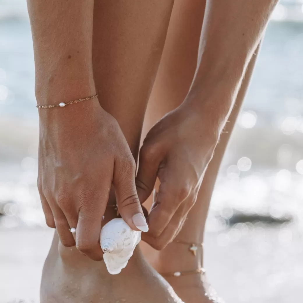 Pulsera Elegante de Perlas Inspirada en Bora Bora | Colección Exclusiva de Joyería Atolea - Oferta Limitada