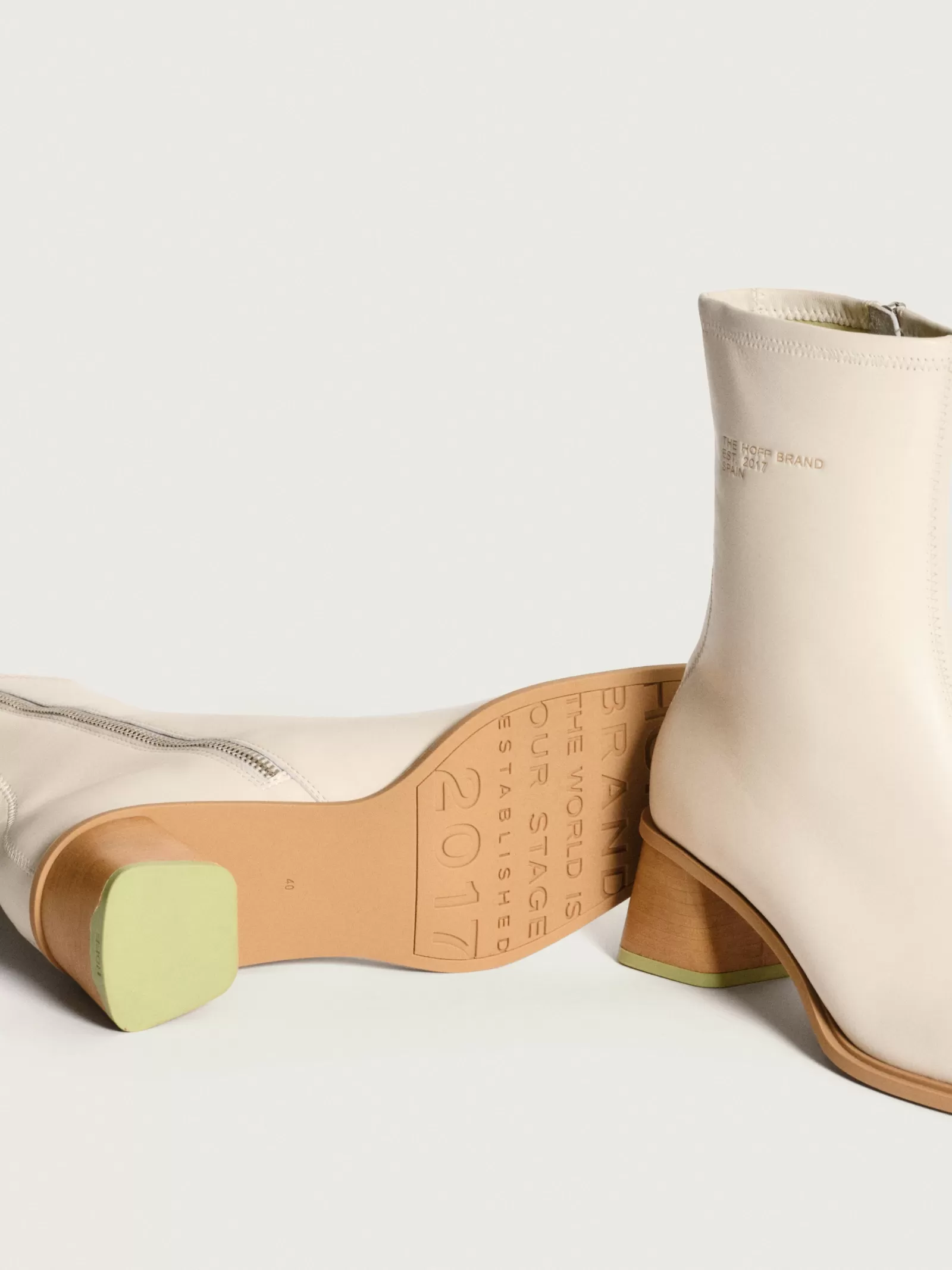 Botines de Mujer HOFF con Tacón Date en Blanco Roto - Estilo Moderno y Cómodo