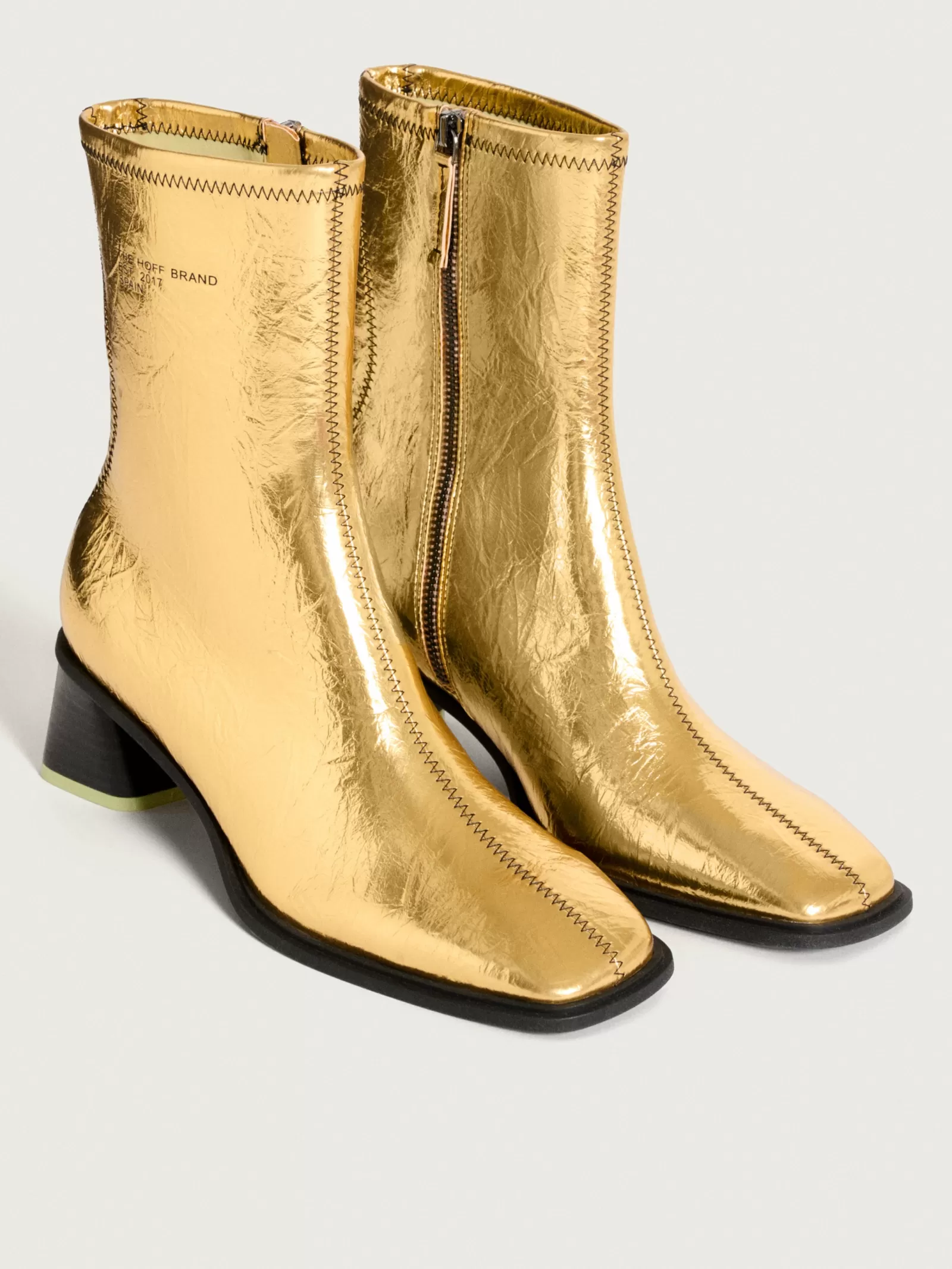 HOFF Botines y Botas de Mujer con Tacón Dorado - Elegancia Invernal en Cuero Auténtico