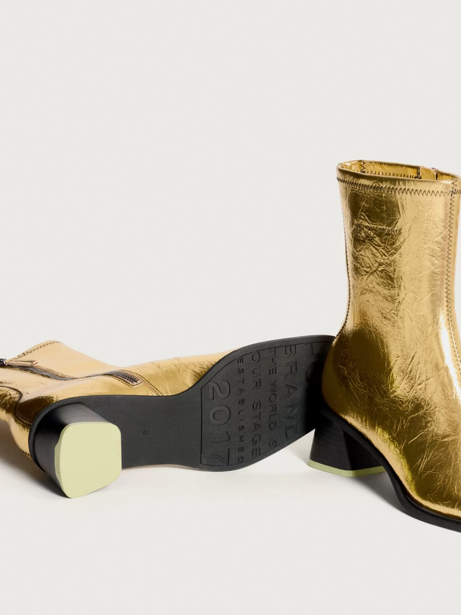 HOFF Botines y Botas de Mujer con Tacón Dorado - Elegancia Invernal en Cuero Auténtico