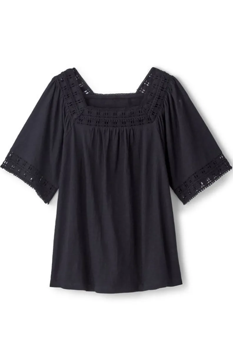 Blusa Brianna tejida con croché en tono negro - Colección suave y elegante de Tops-Soft