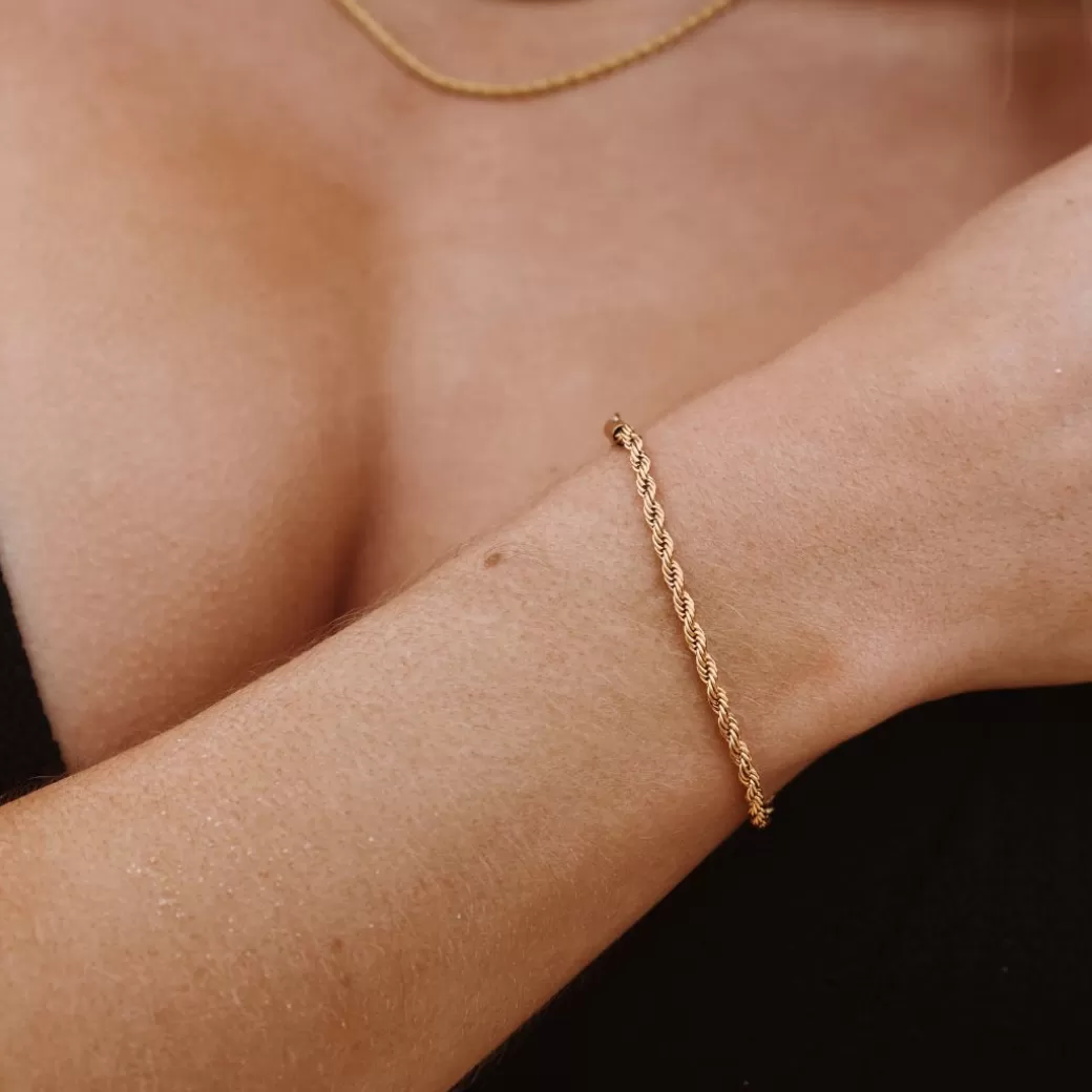 Pulsera Calvi de Cadena Trenzada | Joyería Atolea ¡Oferta Especial por Tiempo Limitado!