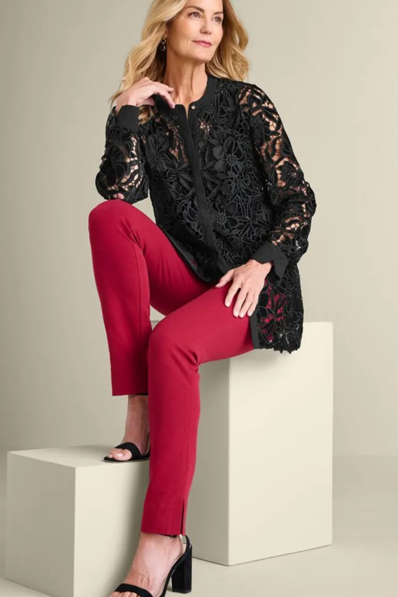 Tops Soft Surroundings: Túnica Candace en Terciopelo con Encaje Negro - Elegancia Casual con Detalles Artesanales