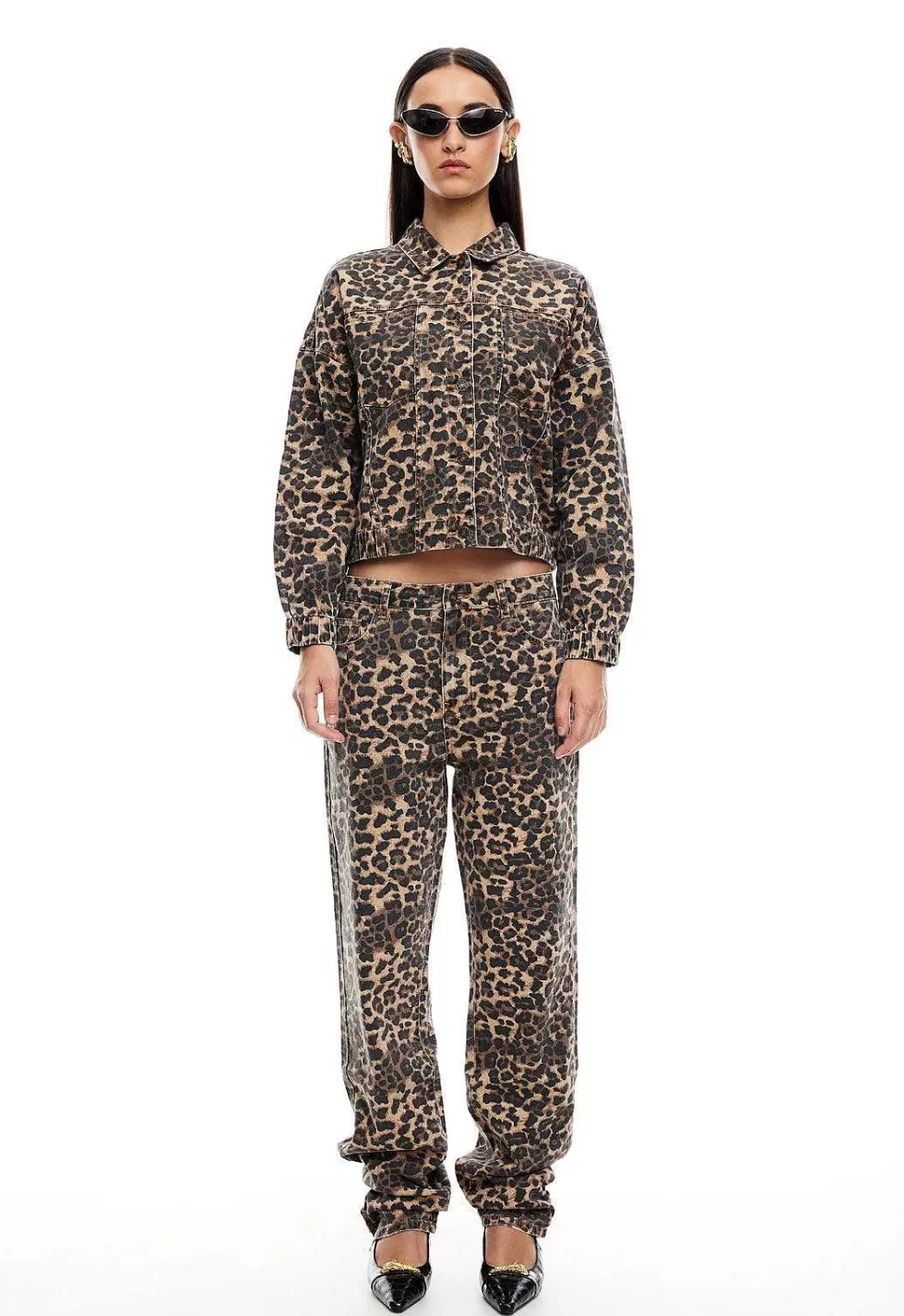 ¡Chaqueta Lioness Carmela en Oferta Limitada! Aprovecha el Estilo Único con Descuento Exclusivo