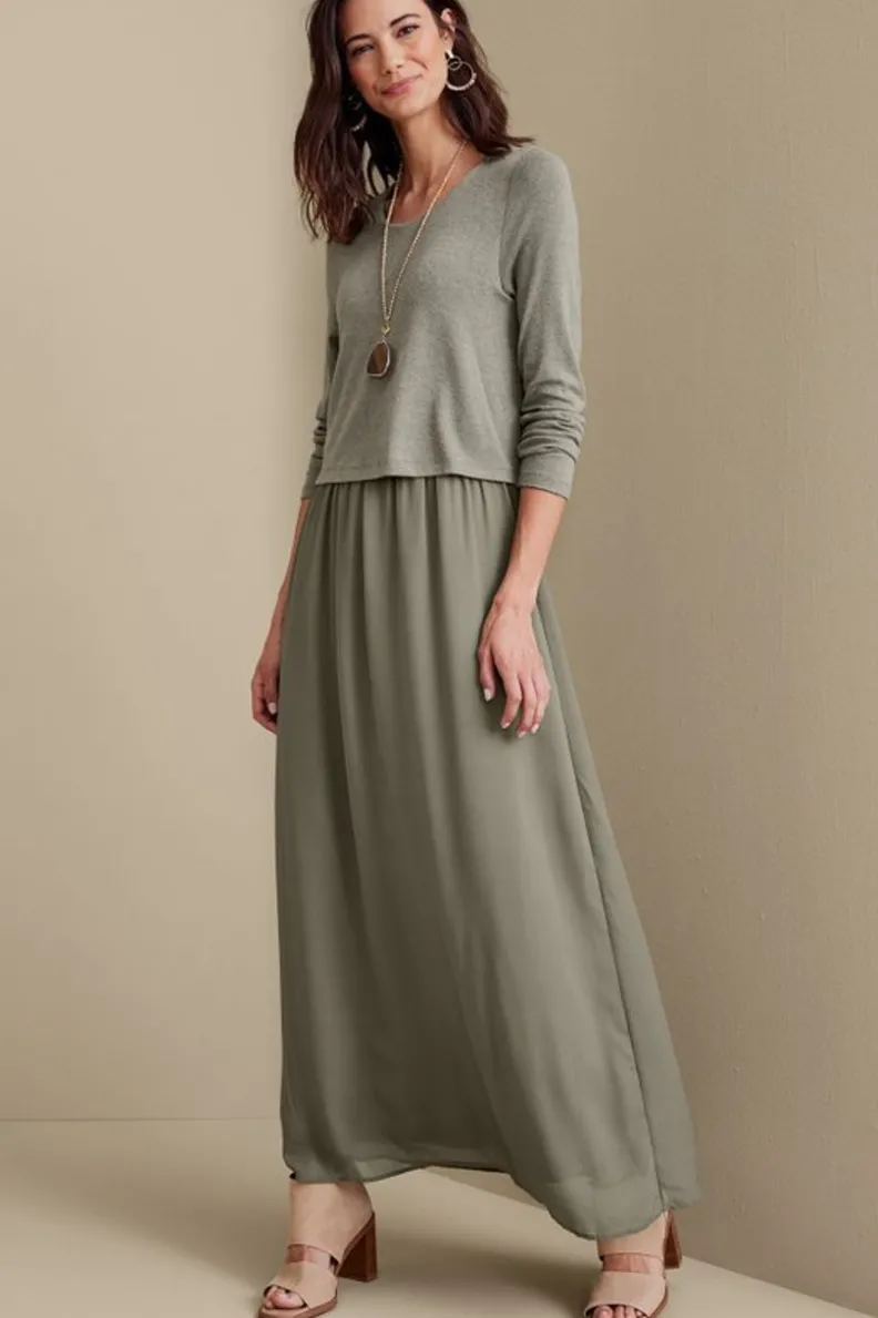 Vestido Cassie de Soft Surroundings - Tejido vaporoso con corte casual elegante para verano, disponible en colores estacionales. ¡Elección perfecta para ocasiones especiales y looks diarios!