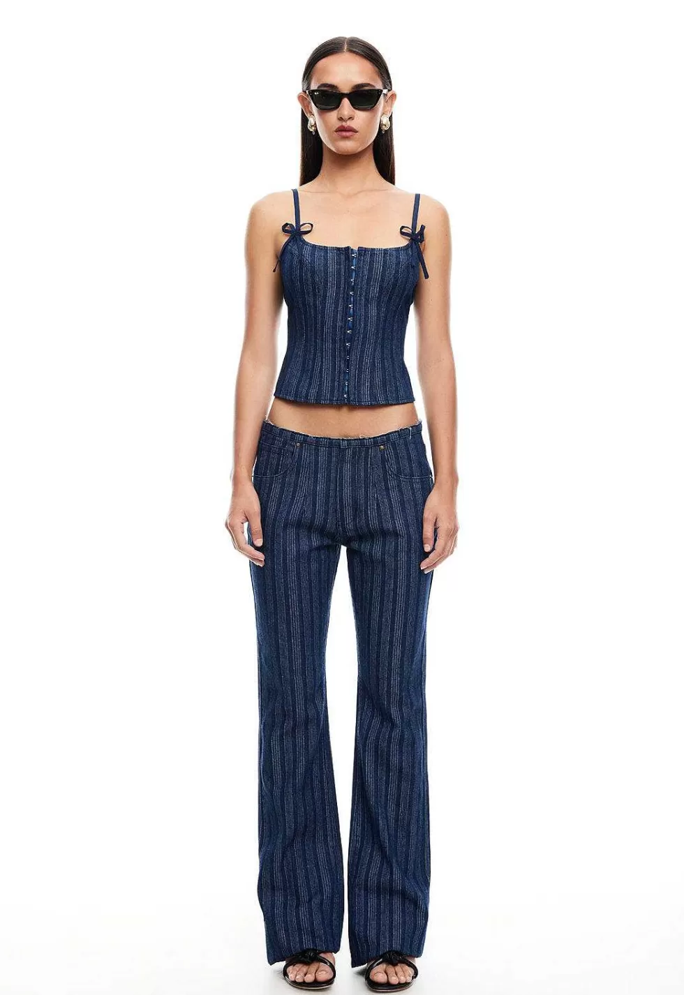 ¡Oferta Exclusiva! Corsé Leona en Denim con Aura Carismática - ¡Edición Limitada!