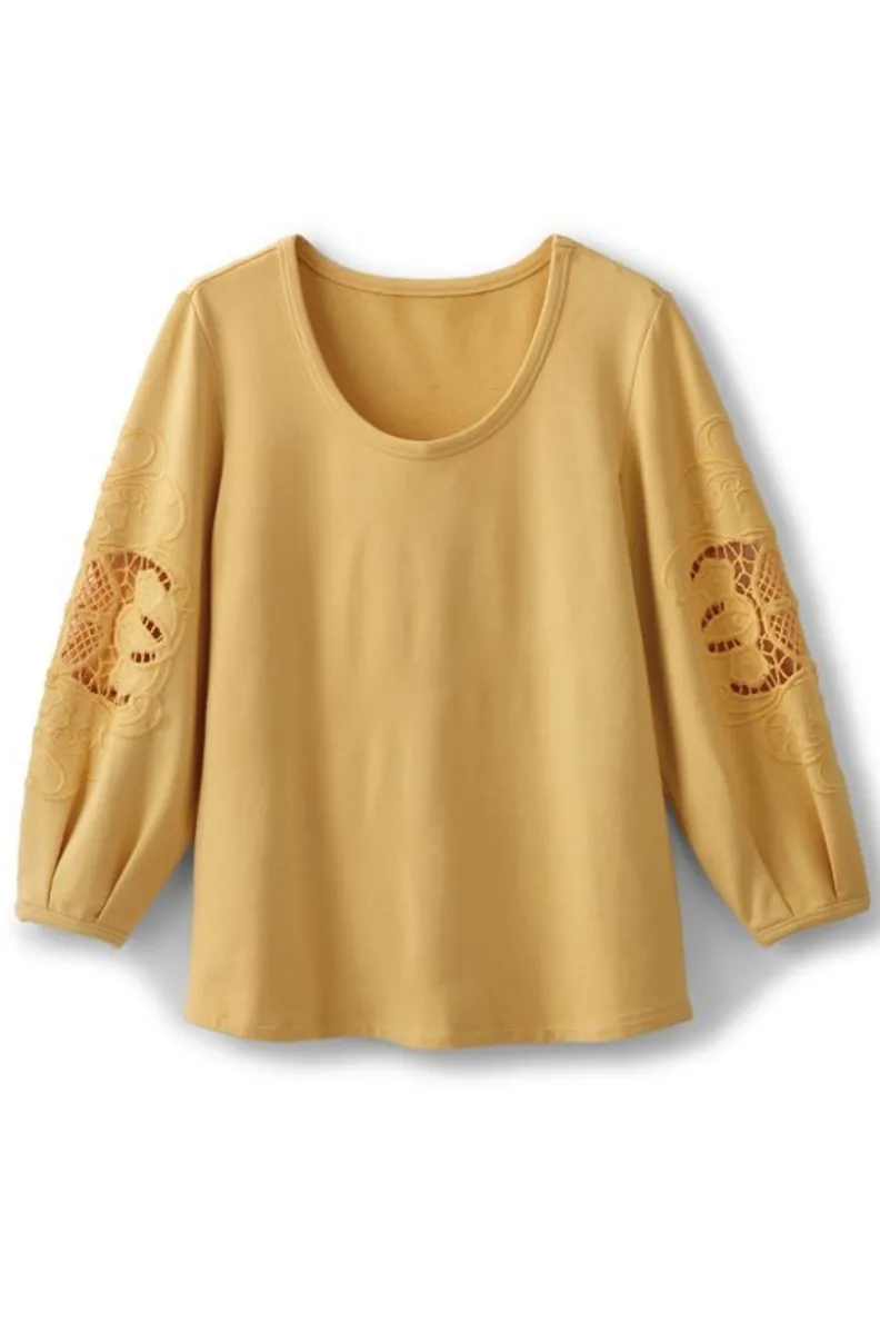 Blusa Charmaine bordada en tejido French Terry - Amarillo crema suave de Soft Surroundings