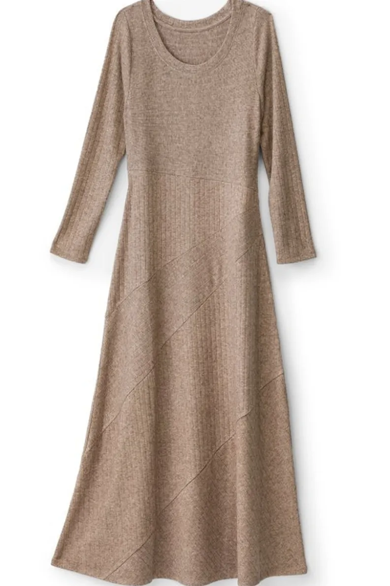 Vestido Clio de Soft Surroundings: Elegancia Casual con Detalles en Tejido Airy
