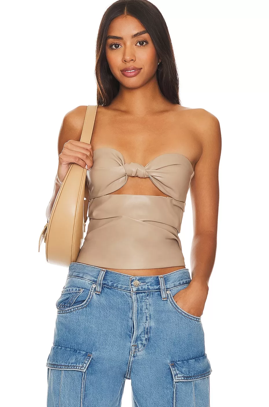 Amantes y Amigos | Top Daxton en Cuero Sintético con Diseño Moderno