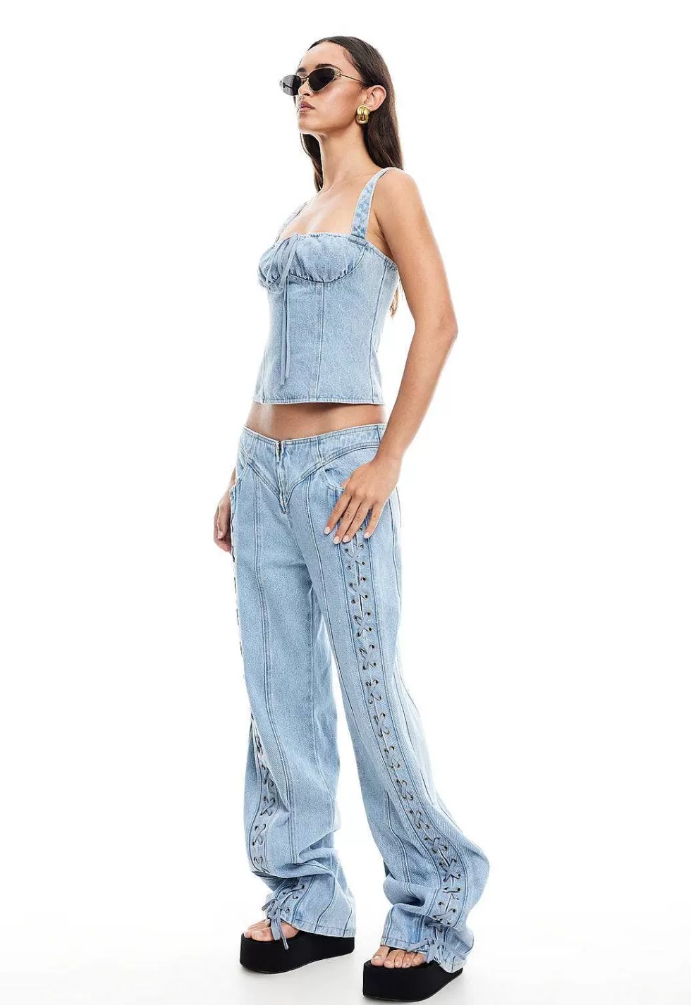 Oferta Especial: Jeans Lioness Daydream con Detalle de Atadura - Últimas Unidades Disponibles