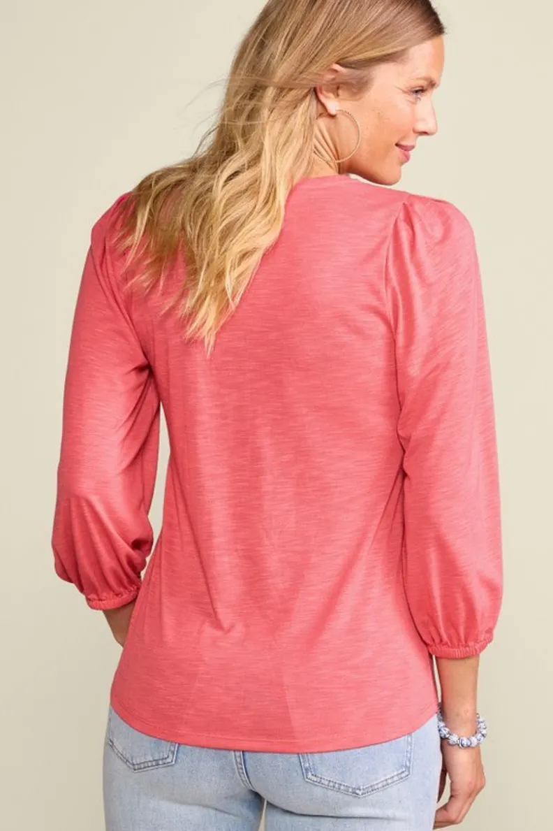 Camiseta Elowyn de Corte Relajado - Tejido Nube en Algodón Orgánico | Diseño Versátil para Estilismos Diarios | Colección Entornos Suaves