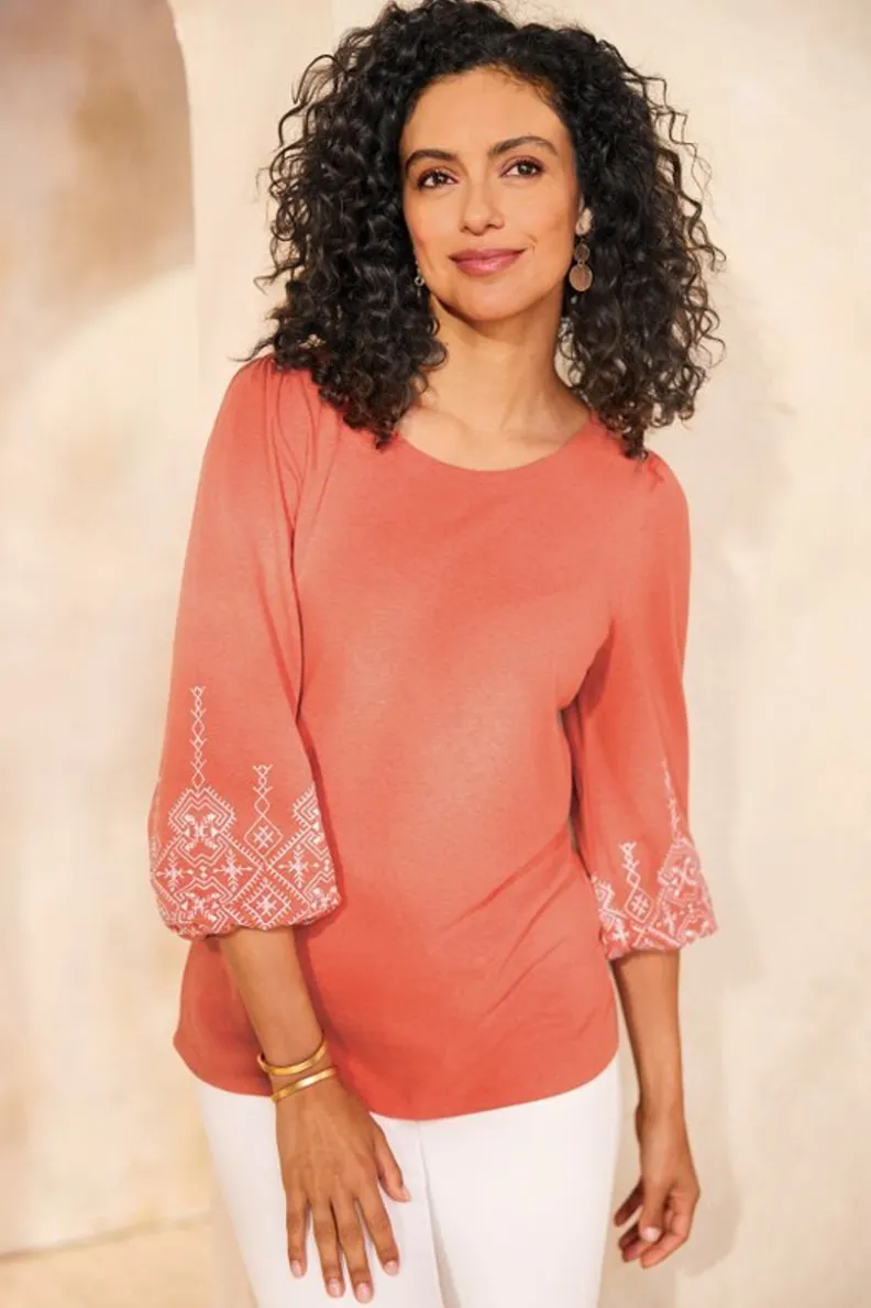 Blusa Soft Surroundings - Bordados Poéticos Parisinos en Tono Albaricoque Brandy con Ajuste Suave