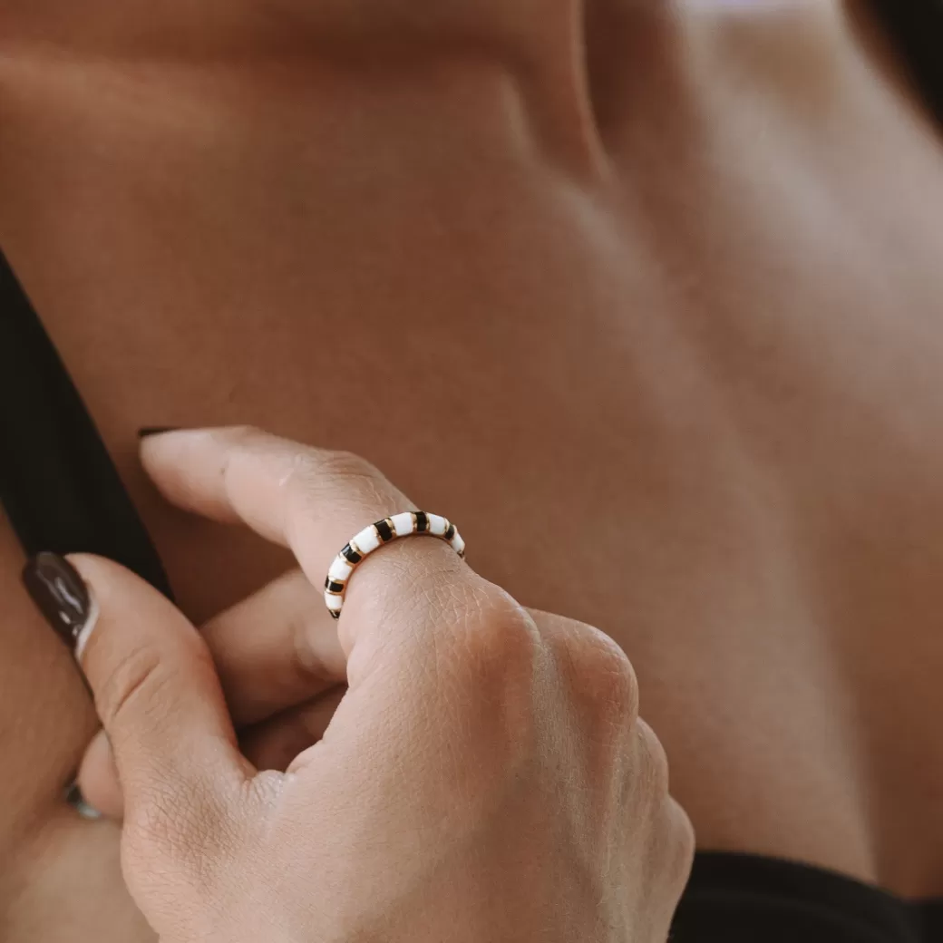 Anillo Elegante de Esmalte Artesanal | Joyería Atolea con Detalles Únicos