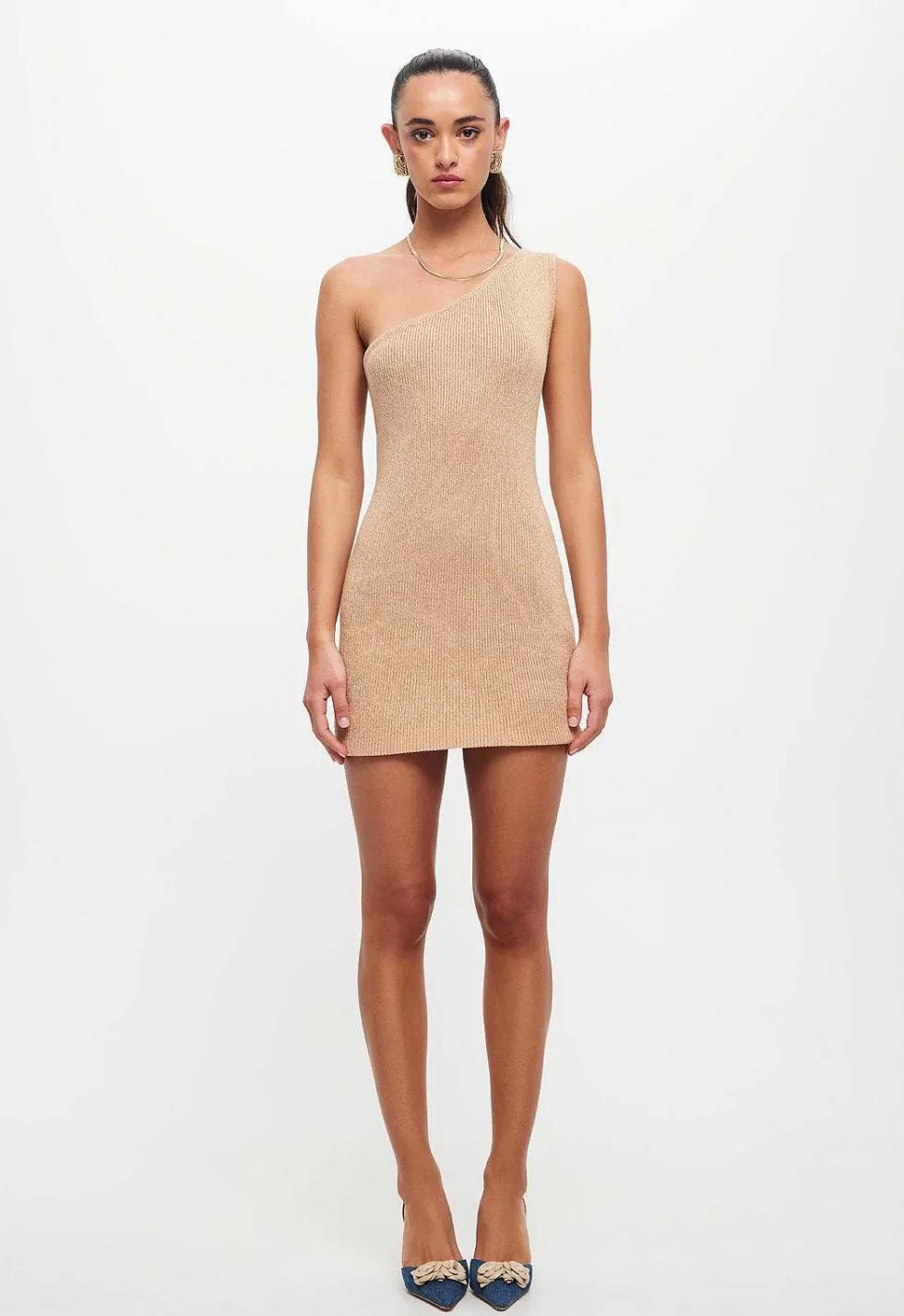 Leona Enigmática Edición Compacta - Elegancia Femenina al Mejor Precio