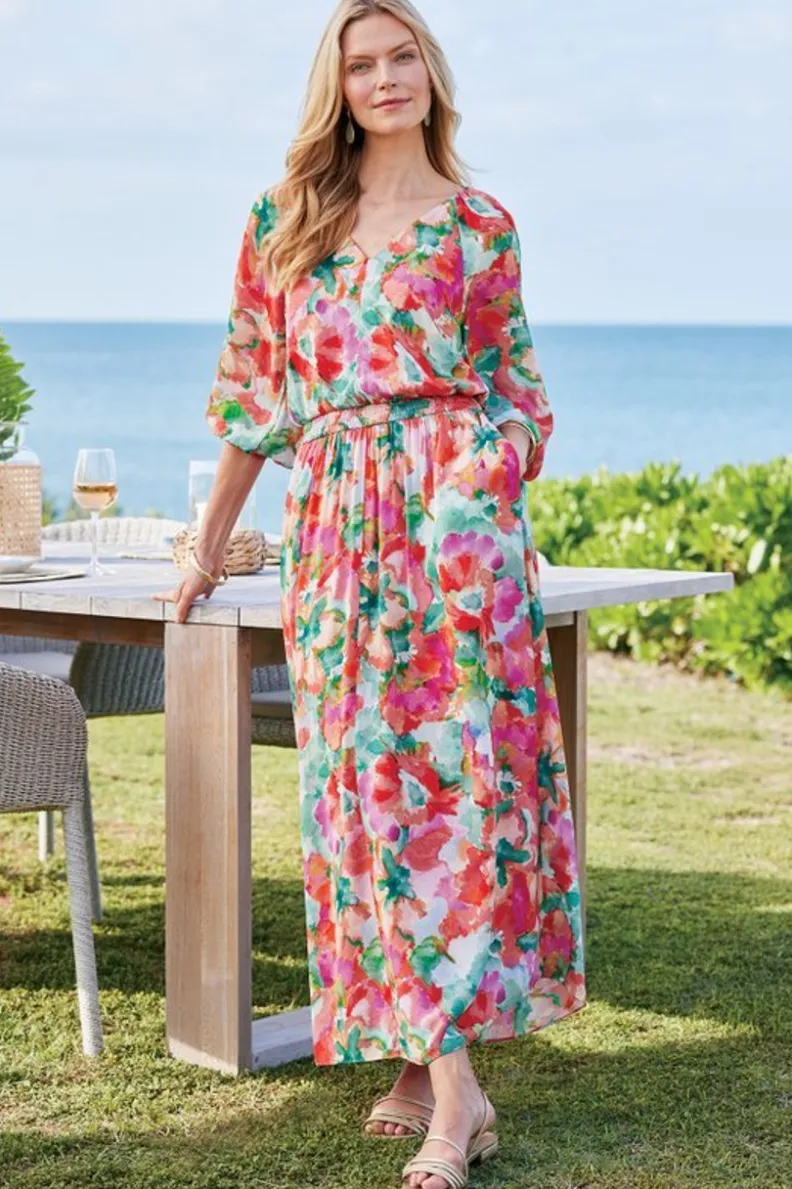 Vestido Largo Evalina con Estampado Tropical - Elegancia Casual de Soft Surroundings | Combina Frescura y Movilidad en Diseño Maxi