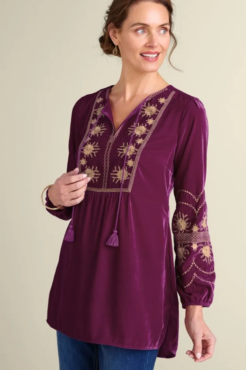 Túnica Evelyne en terciopelo bordado artesanal - Color magenta purpúreo exclusivo | Soft Surroundings
