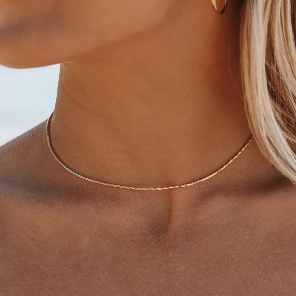 Gargantilla Elegante Atolea - Joyería Fina con Detalles Únicos y Precio Accesible