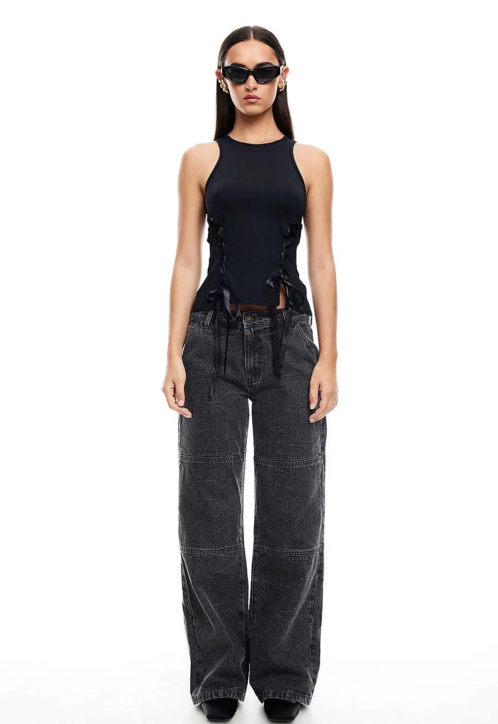 Jeans León Libre: Estilo Feroz con Precio Accesible