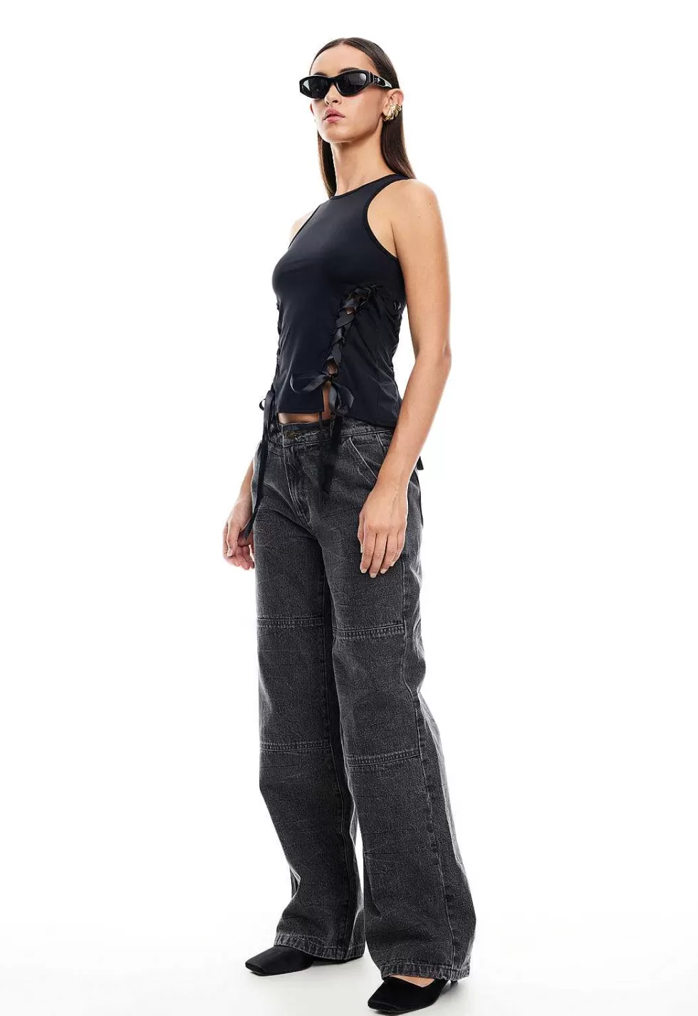 Jeans León Libre: Estilo Feroz con Precio Accesible