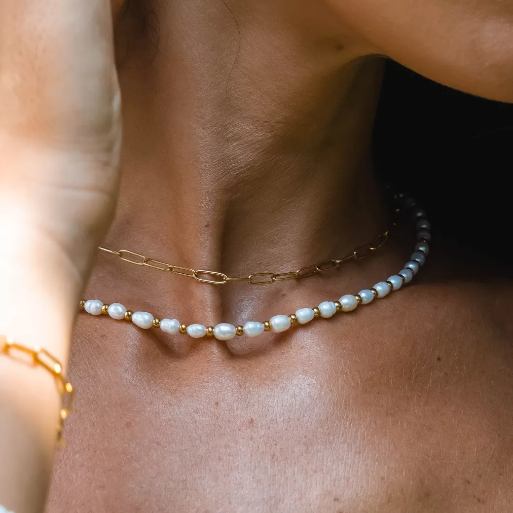 Gargantilla Elegante de Perlas de Agua Dulce en Oro - Diseño Exclusivo de Atolea Joyería