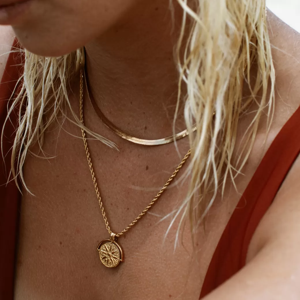 Joyas Atolea: Set Resplandor Áureo - Colección Exclusiva de Elegancia Atemporal