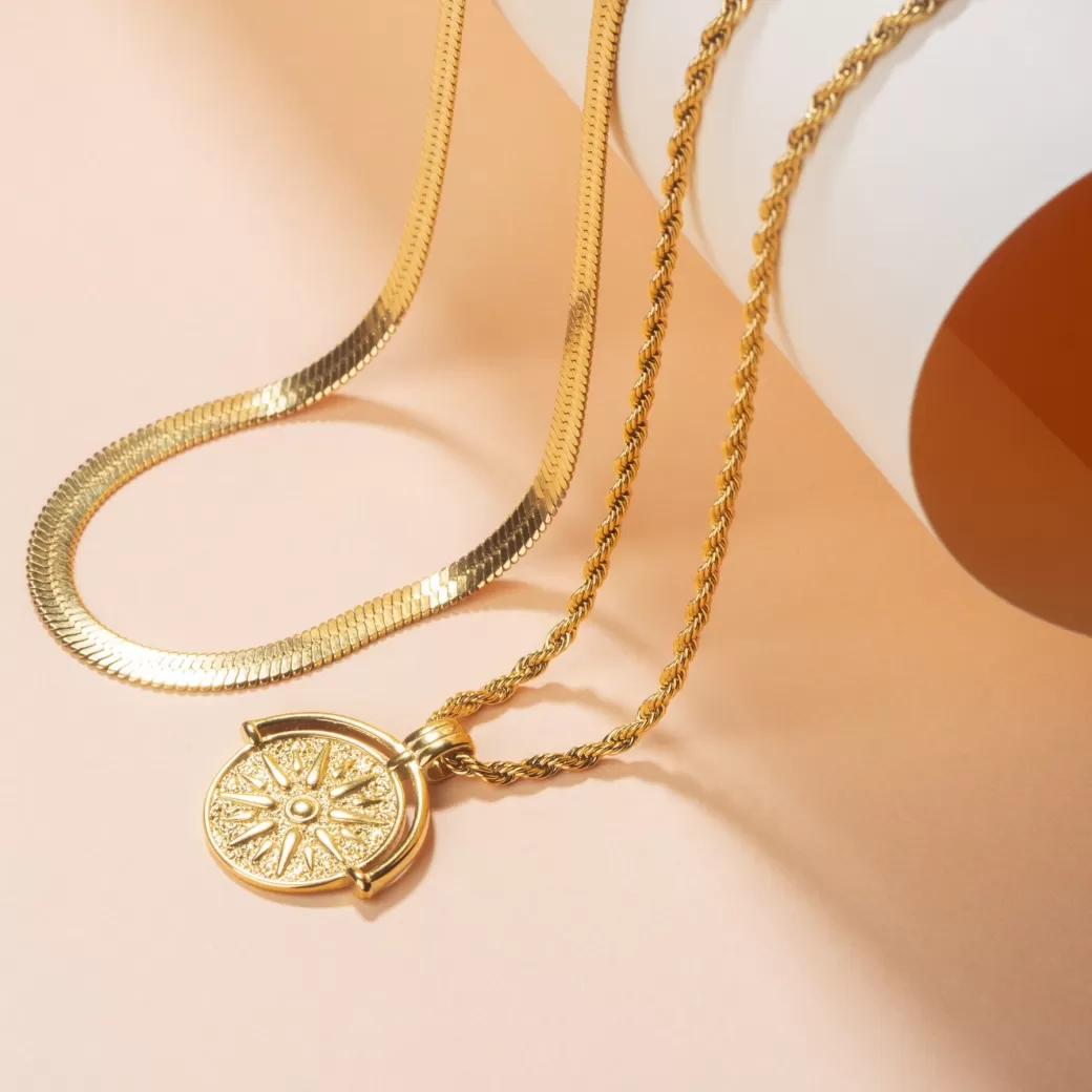 Atolea Joyería - Colección Resplandor Áureo: Lujo Accesible en Juego de Piezas