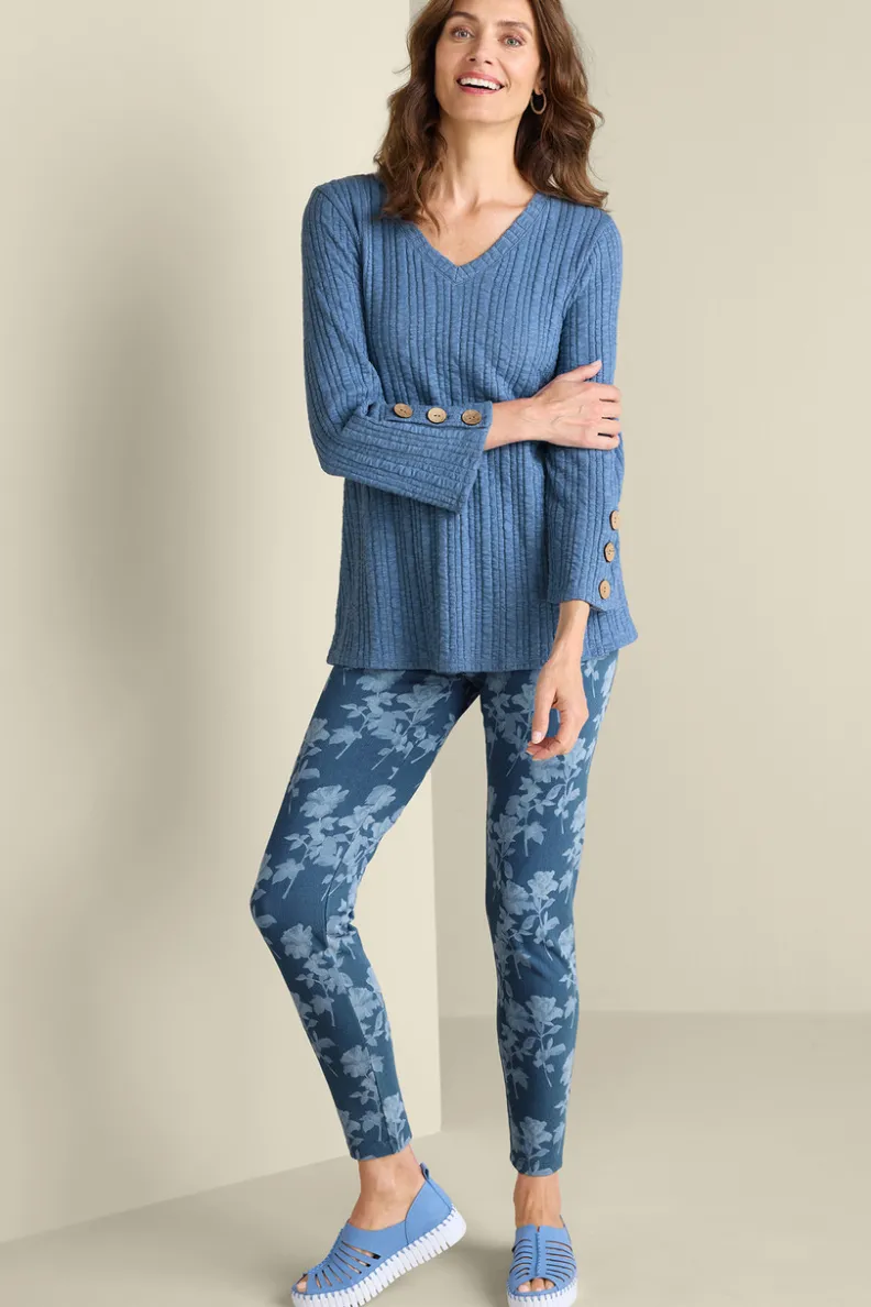 Blusas · Túnicas y Leggings - Túnica Tejida Goldie con Diseño Versátil | Conjunto Cómodo de Soft Surroundings