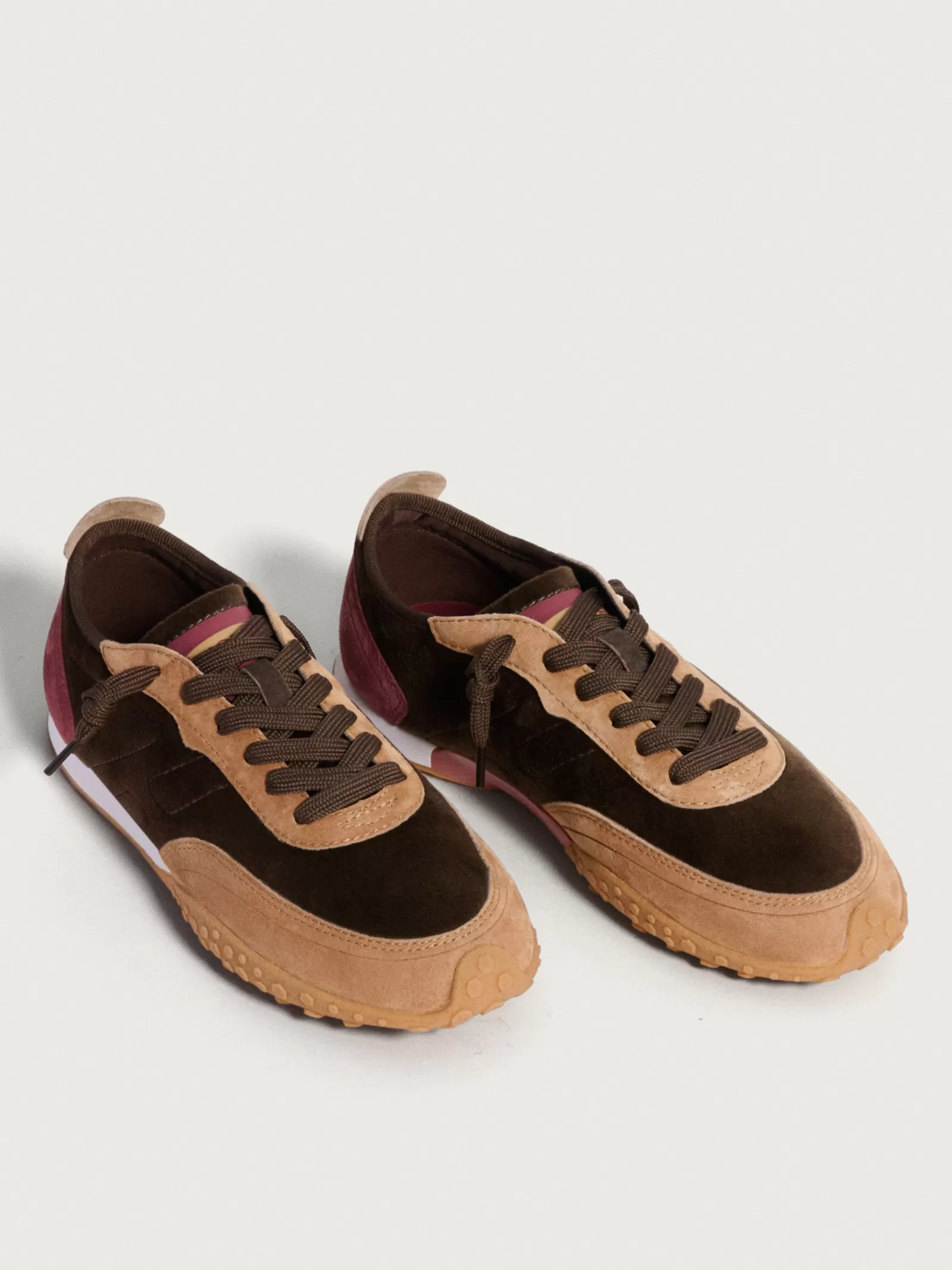 HOFF GROUSE Zapatillas Deportivas Mujer - Diseño Ligero y Comodidad Todo el Día | Estilo Urbano con Amortiguación Moderna | Disponible en Colores Vibrantes | Colección Primavera-Verano 2024