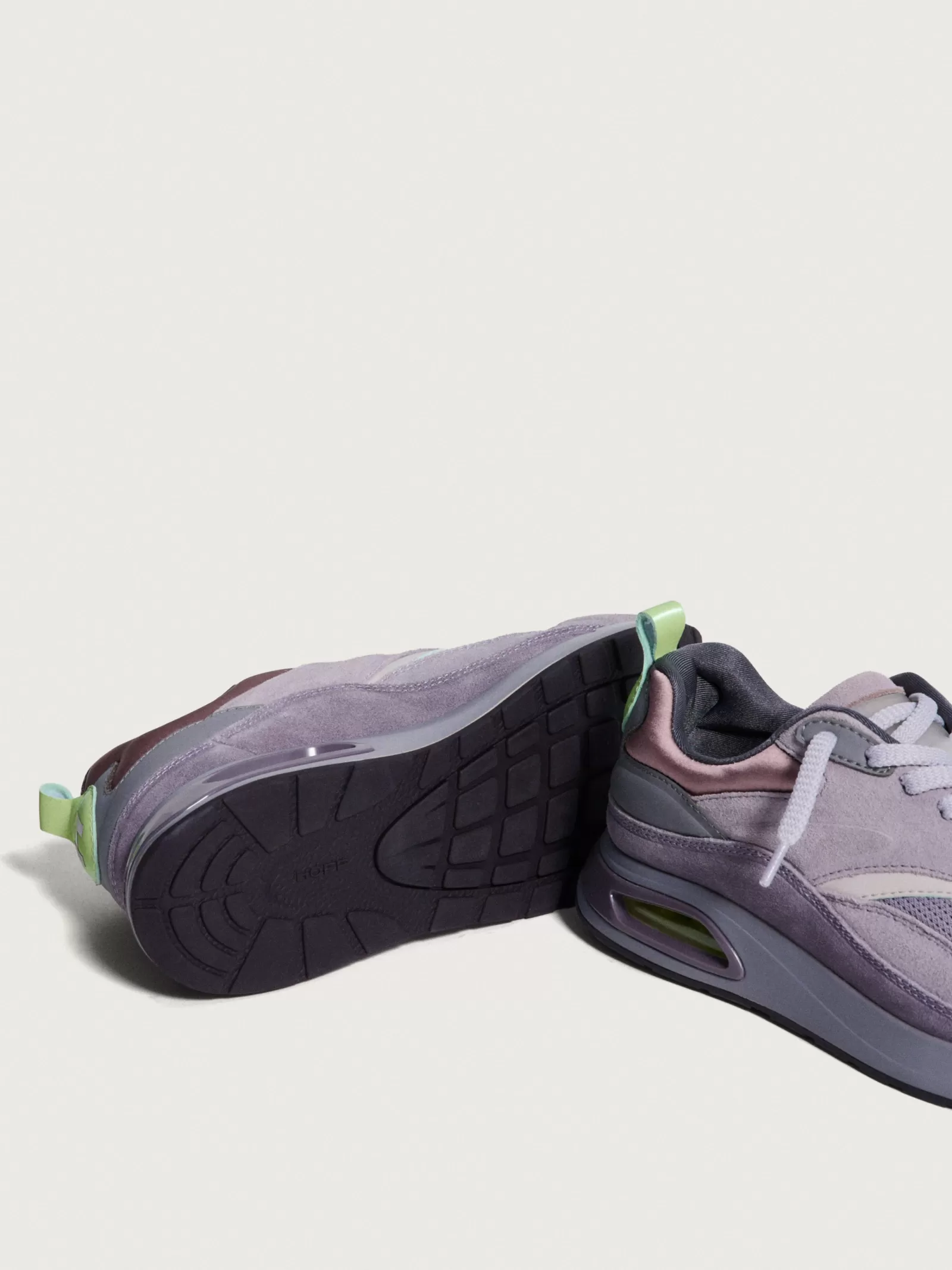 Zapatillas Deportivas HOFF GUELL para Mujer - Estilo Urbano y Comodidad en Cada Paso