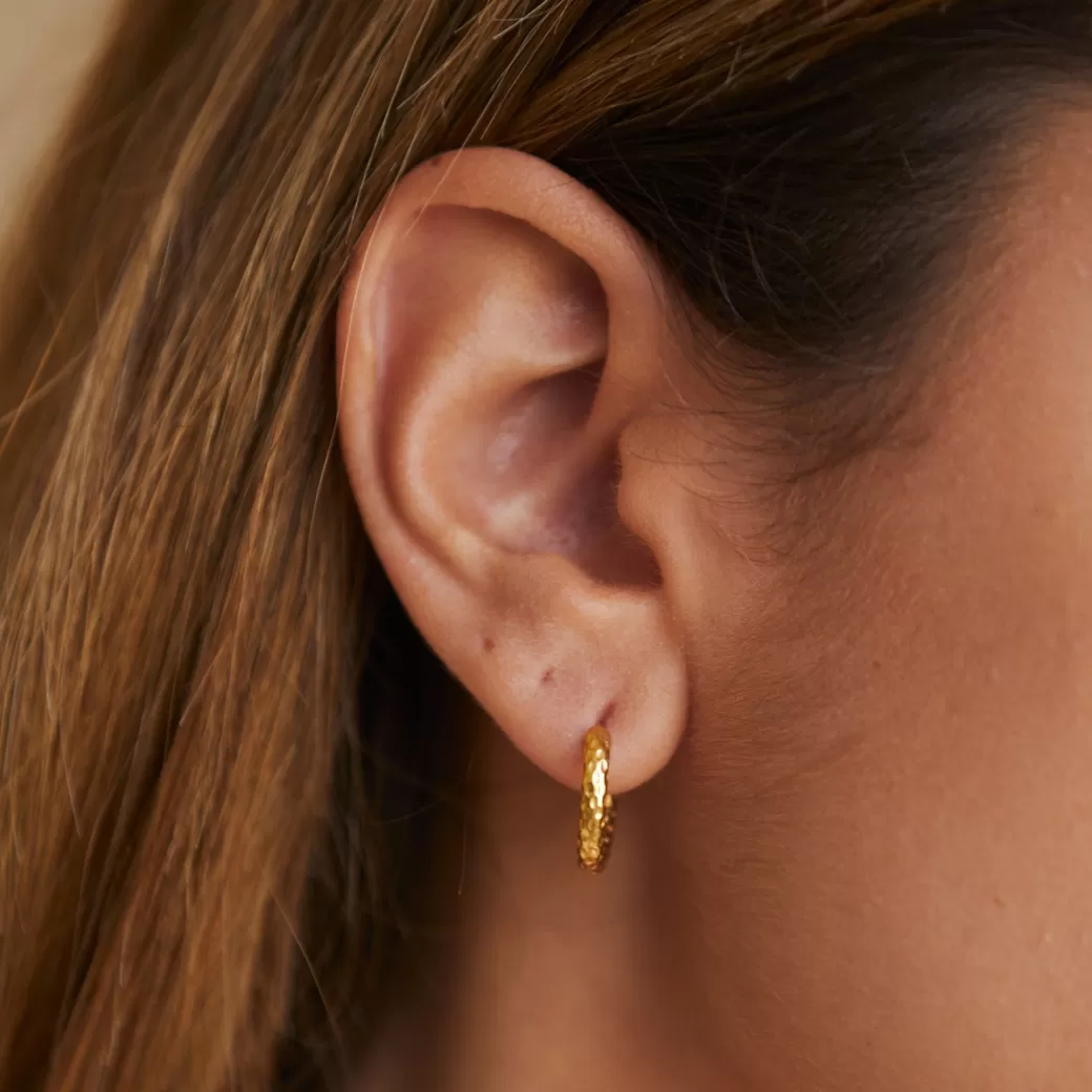 Aretes de Aro Martillados Artesanales - Joyería Atolea Edición Especial