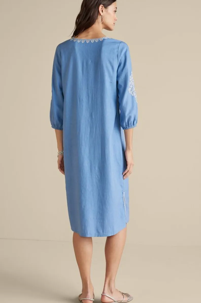 Vestido midi de mezcla de lino Hasana - Azul Río con diseño sofisticado y confortable para ocasiones cotidianas
