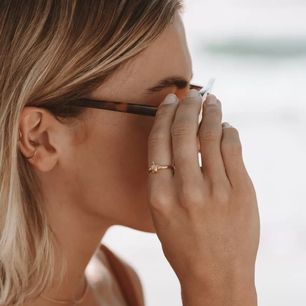 Anillo Honu en Plata | Joyería Atolea con Diseño Hawaiano | Accesorio Costero Elegante y Económico