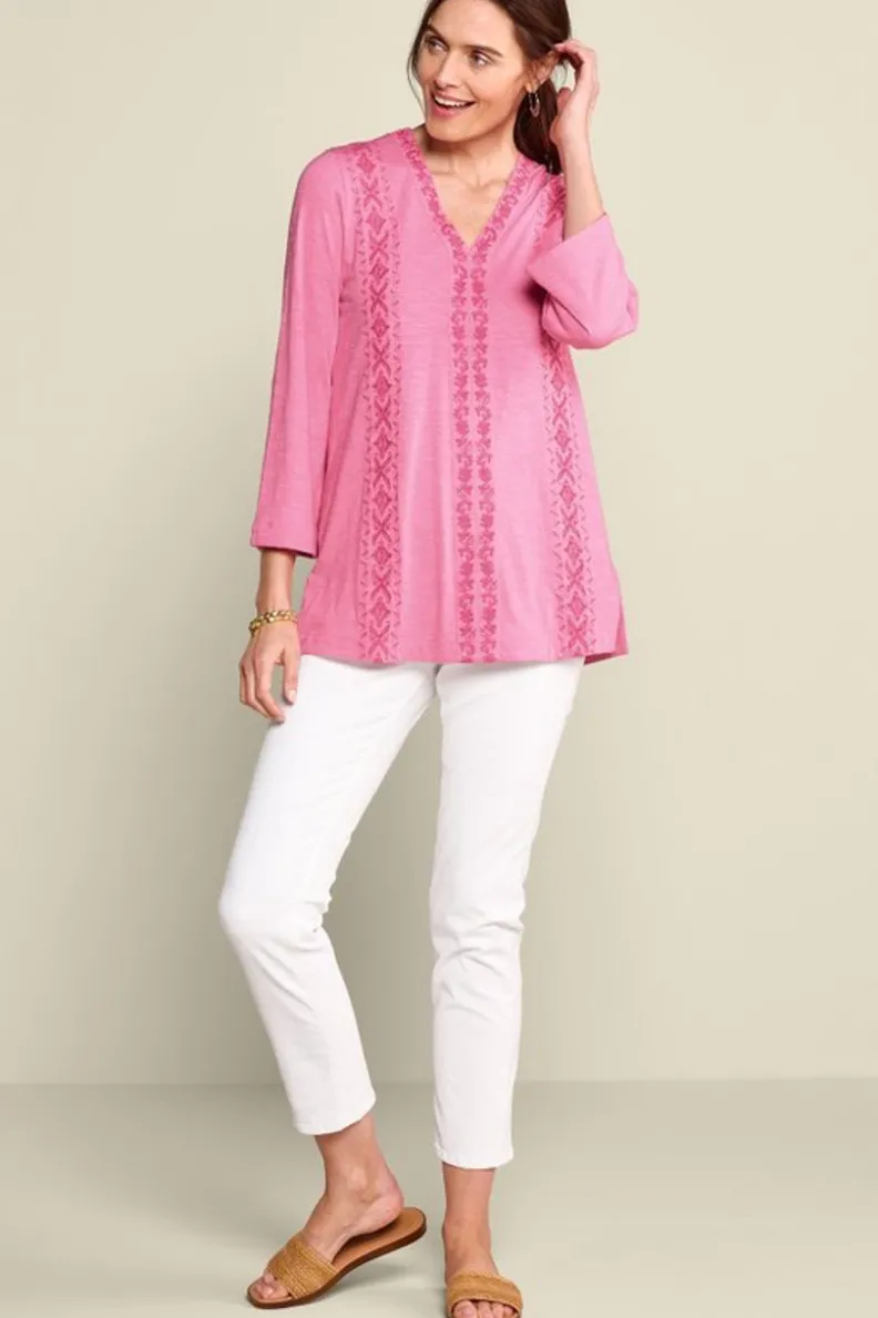 Túnicas Elegantes | Conjuntos Boho con Leggings - Blusa Bordada Ingrid en Tono Rosa Azalea, Diseño Cómodo y Fresco de Soft Surroundings
