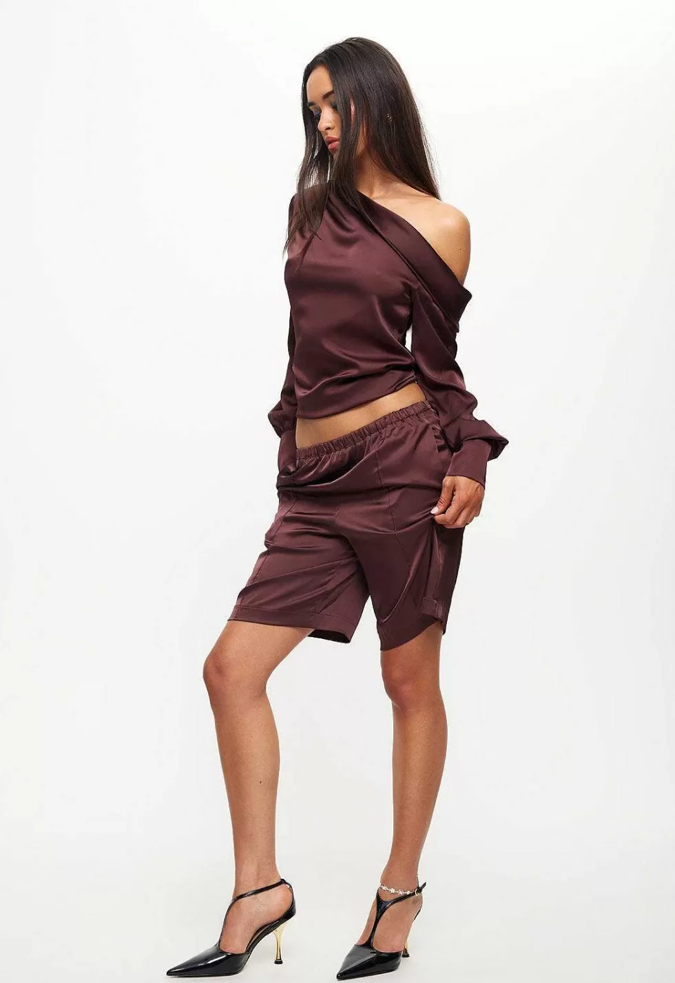 ¡Aprovecha Hoy! Shorts-Suela Lioness Island - Elegancia Playera con Descuentos Exclusivos en Pantalones Cortos de Moda