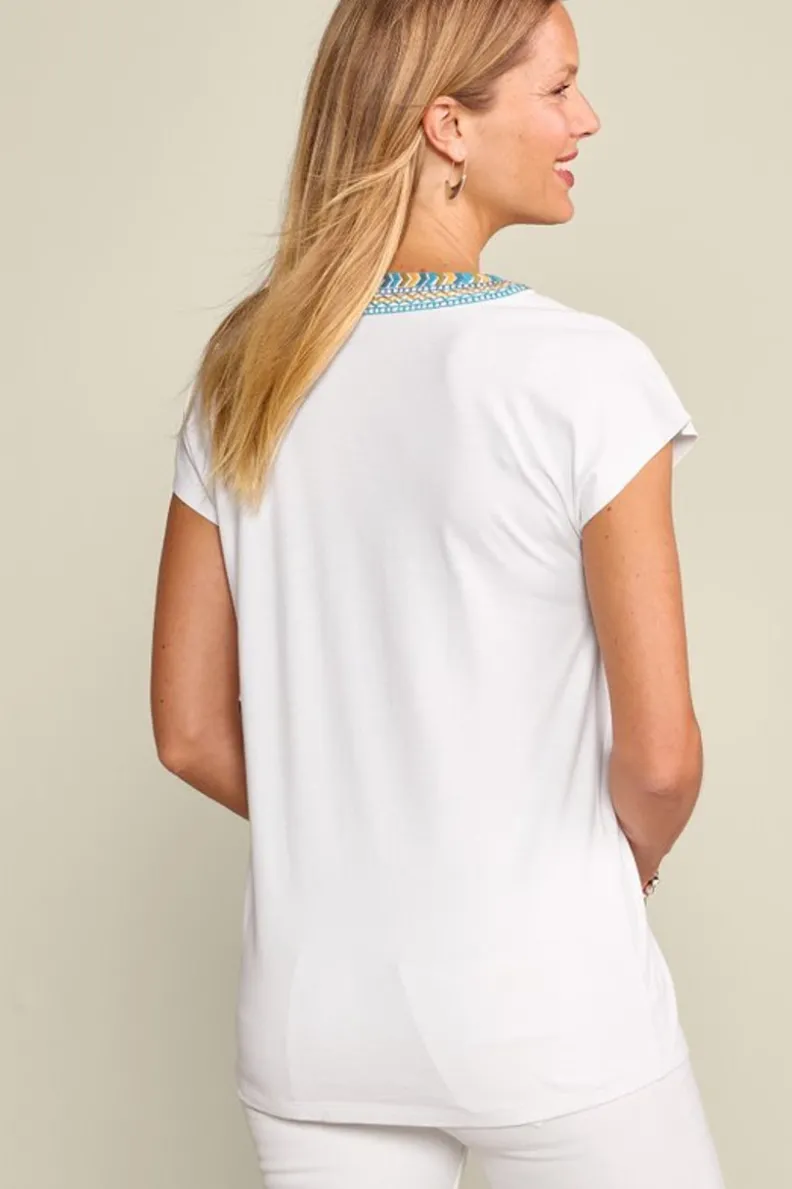 Camiseta Izabel Bordada en Blanco - Diseño Elegante de Soft Surroundings